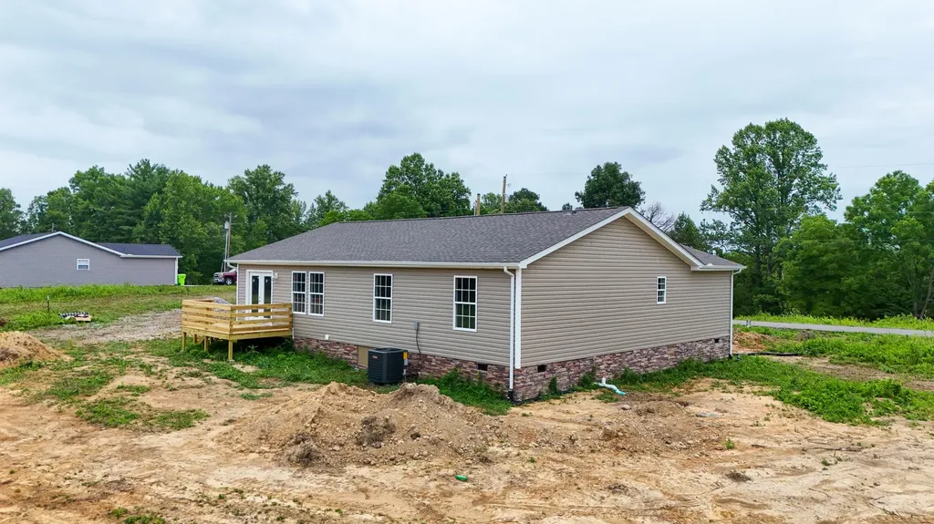 140 Devils Neck Road Corbin KY 40701