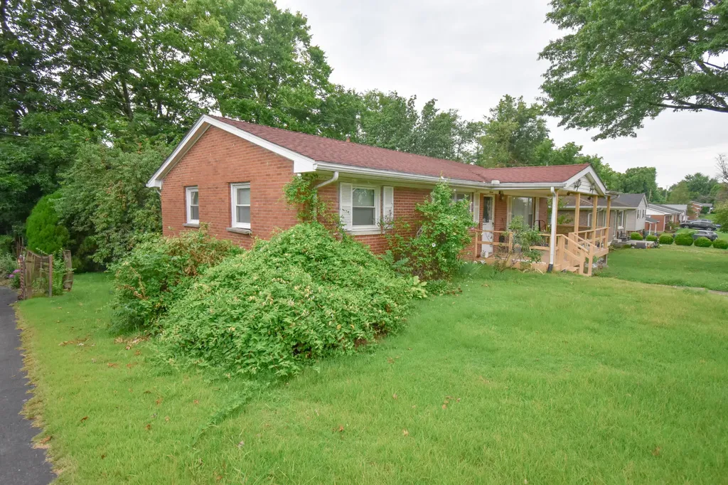 16 Virginia Avenue Winchester KY 40391