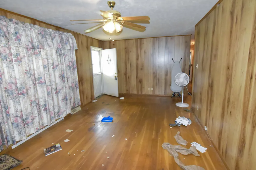 16 Virginia Avenue Winchester KY 40391