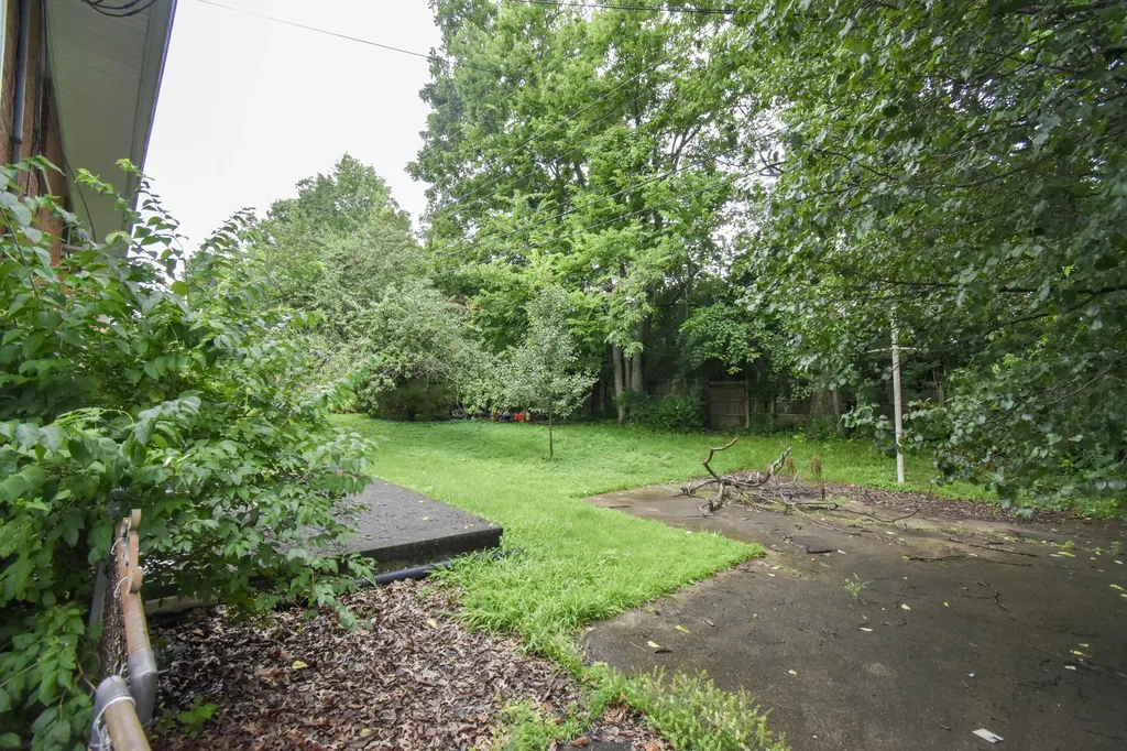 16 Virginia Avenue Winchester KY 40391