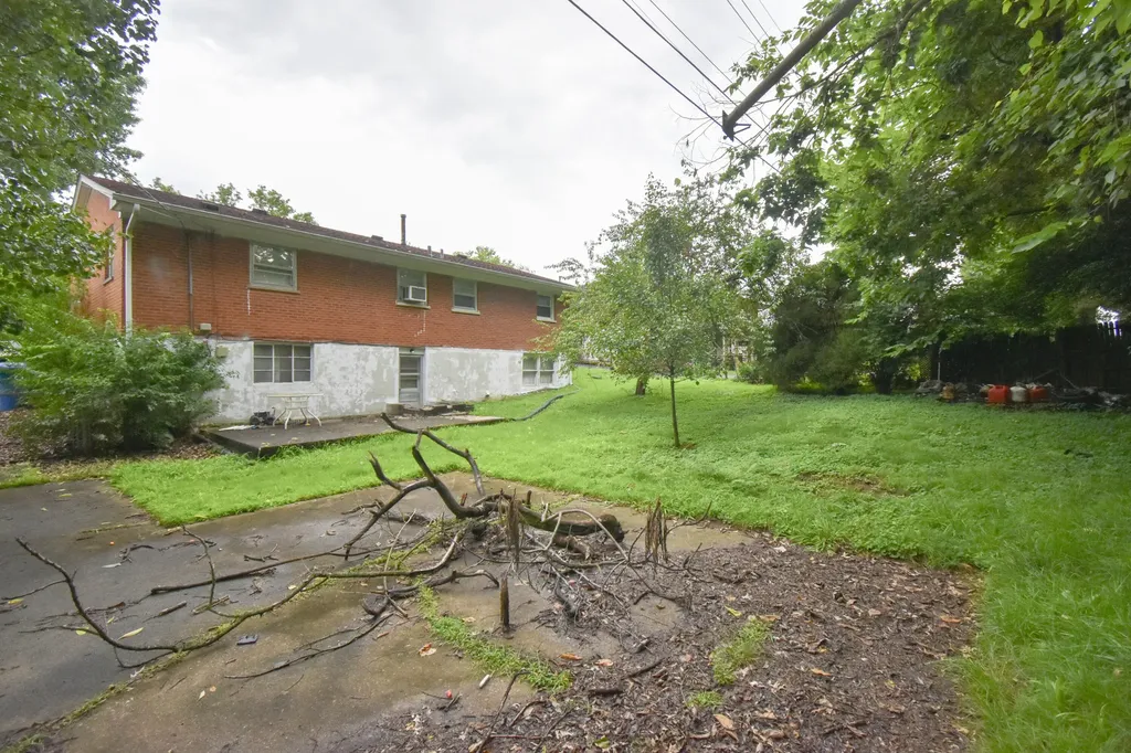 16 Virginia Avenue Winchester KY 40391