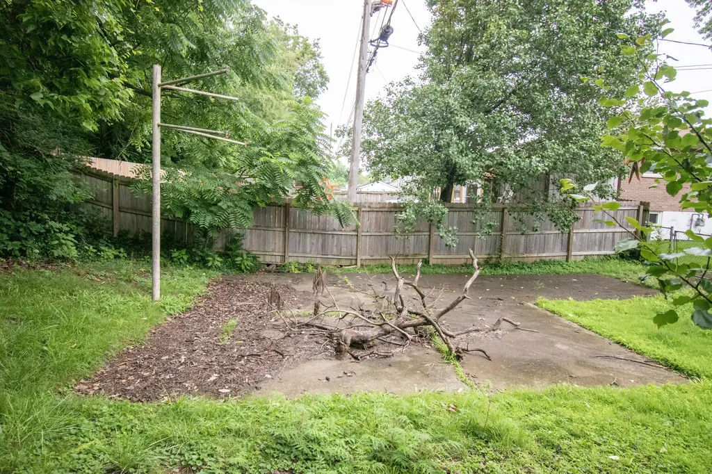 16 Virginia Avenue Winchester KY 40391