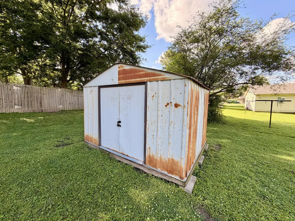 1010 W 4th Street Fulton KY 42041