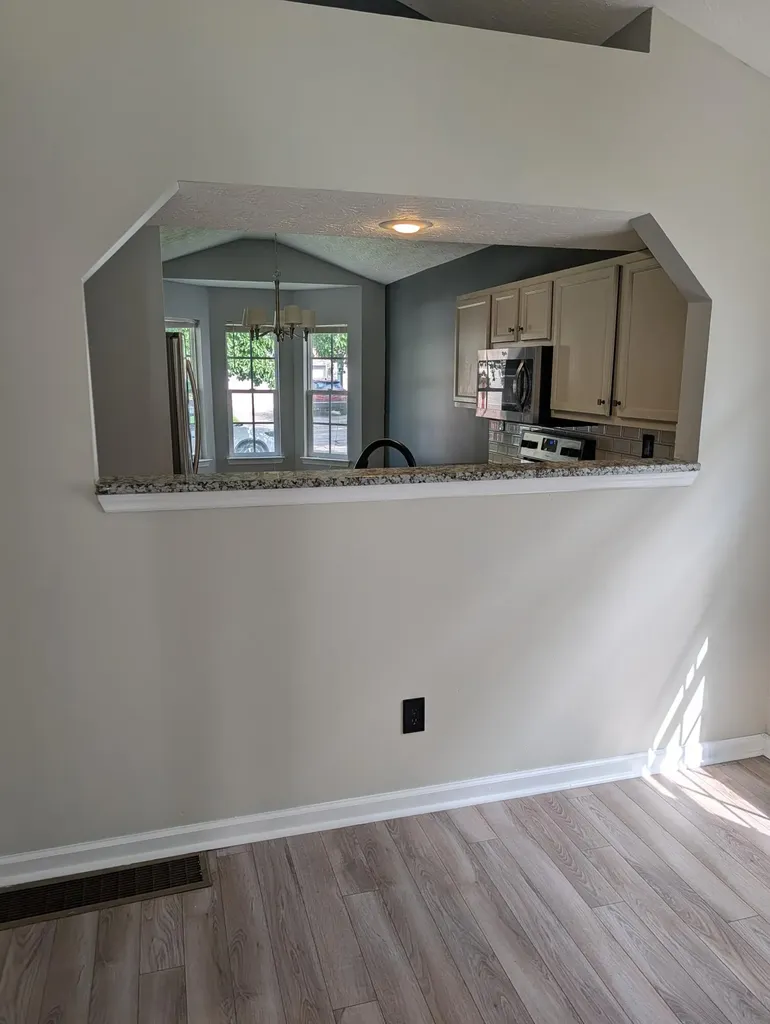 2692 Michelle Park Lexington KY 40511