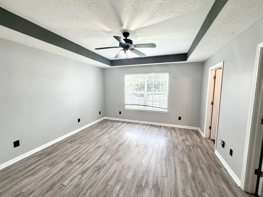 2692 Michelle Park Lexington KY 40511