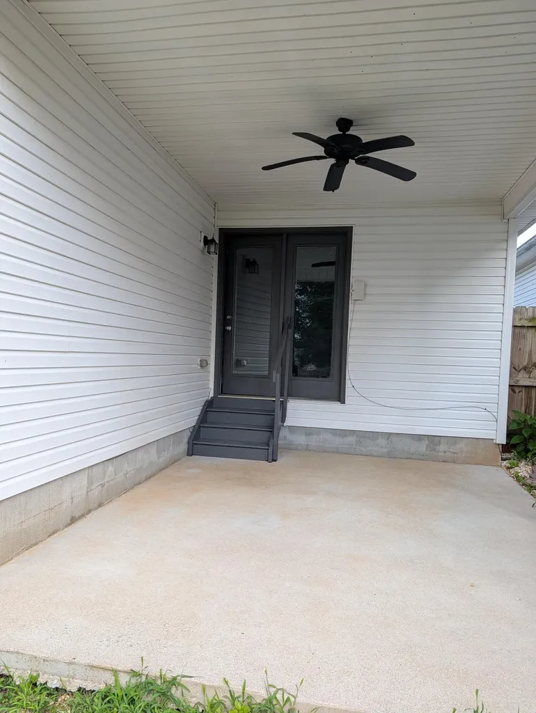 2692 Michelle Park Lexington KY 40511