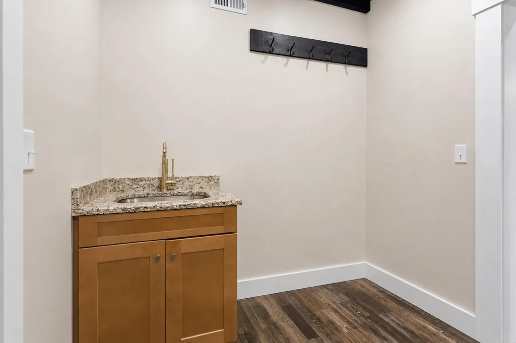 106 Airport Road Jamestown KY 42629