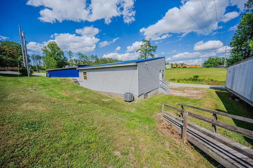 637 Fairground Ridge Road Beattyville KY 41311
