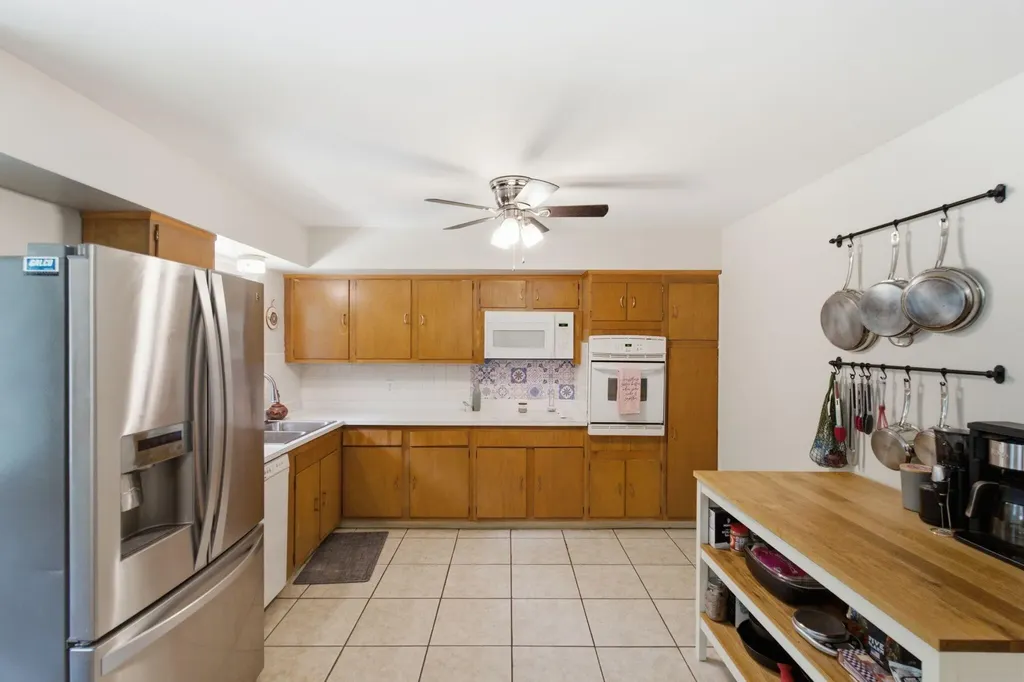 3343 Sutherland Drive Lexington KY 40517