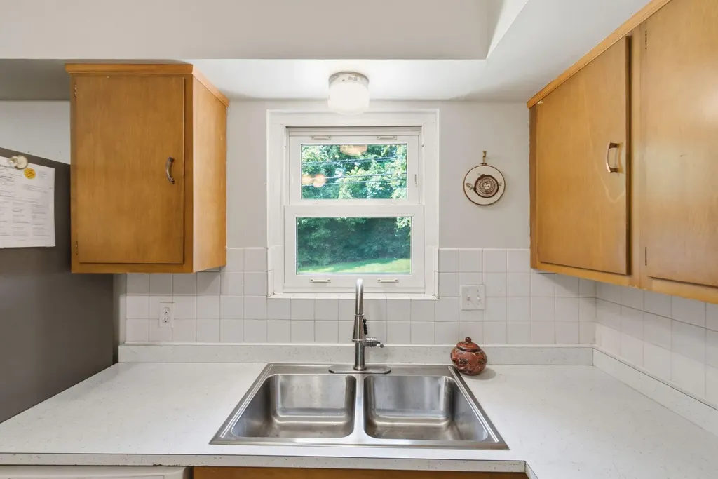 3343 Sutherland Drive Lexington KY 40517