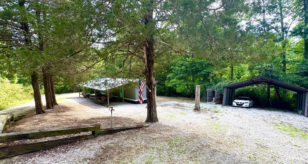 65 Mulberry Drive Burnside KY 42519