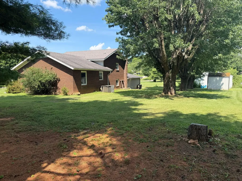 111 Guinn Drive Monticello KY 42633