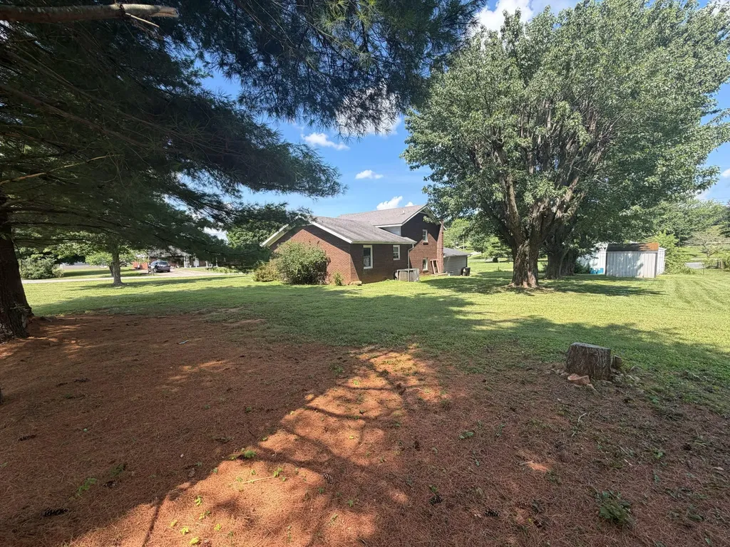 111 Guinn Drive Monticello KY 42633