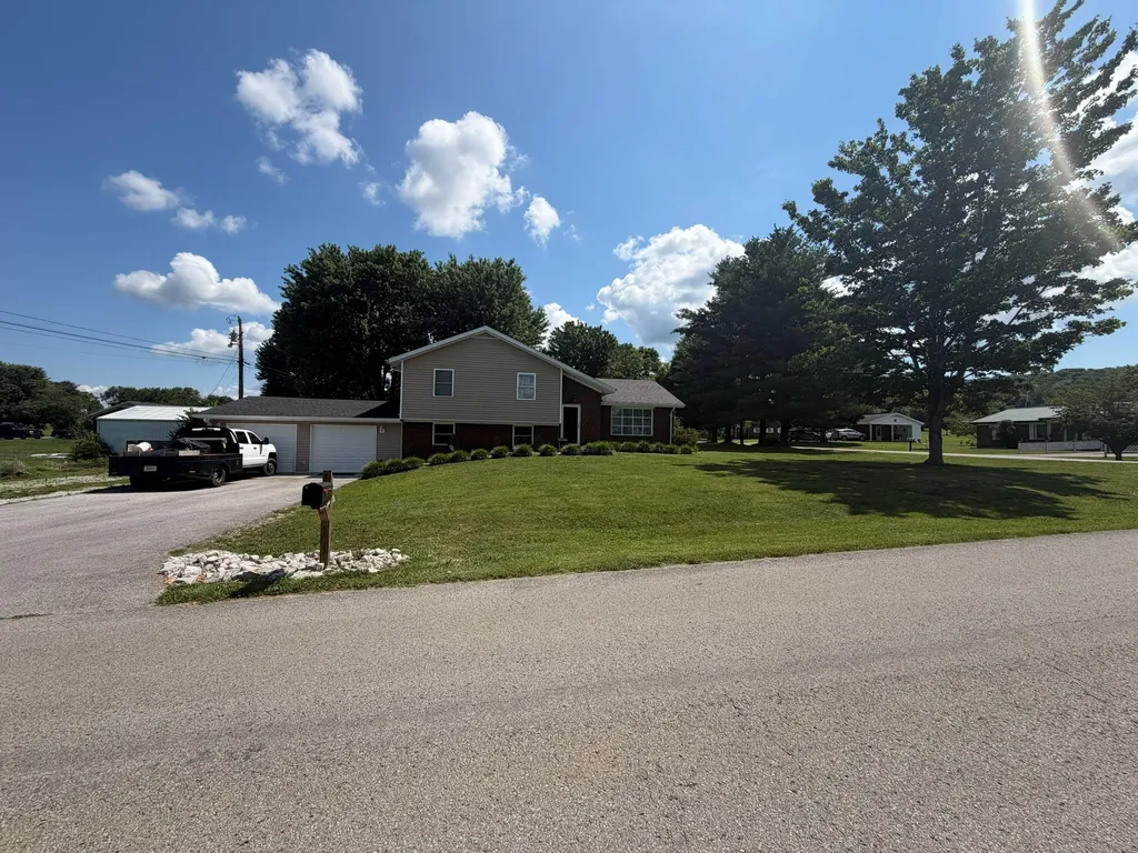 111 Guinn Drive Monticello KY 42633