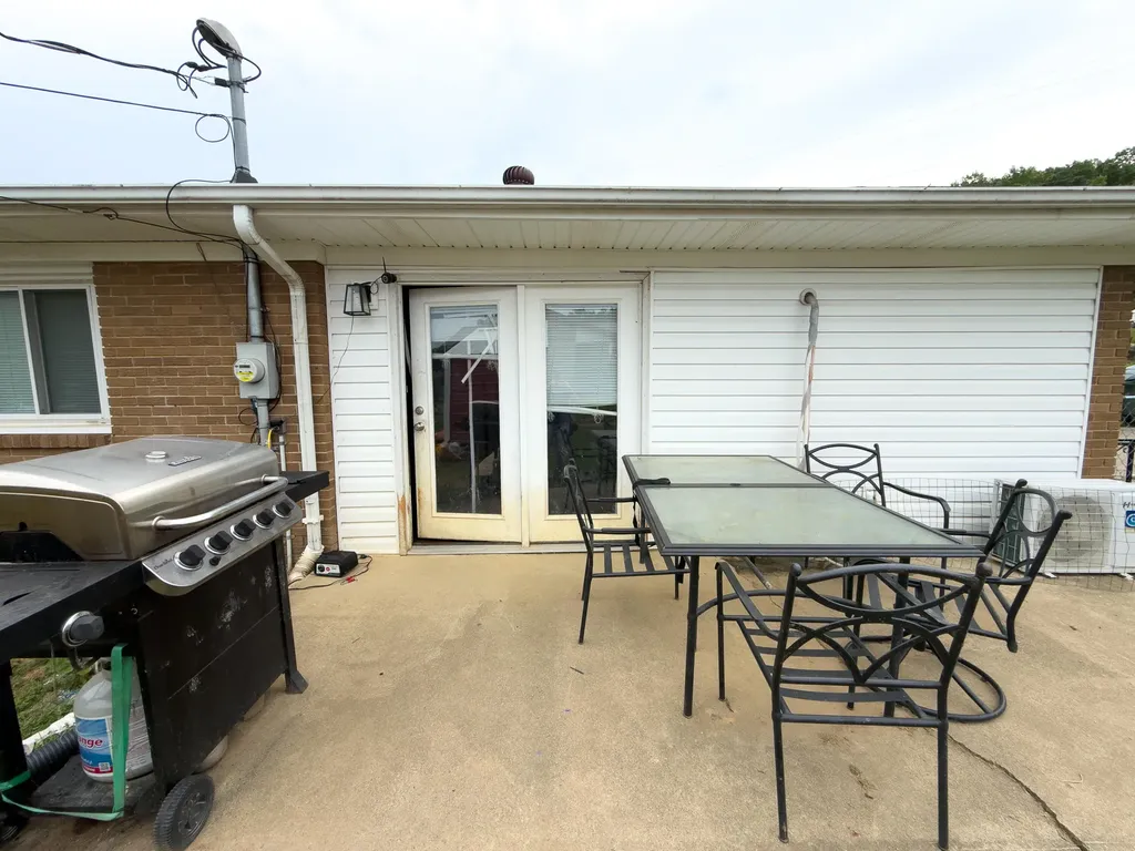10 Joan Street Williamsburg KY 40769