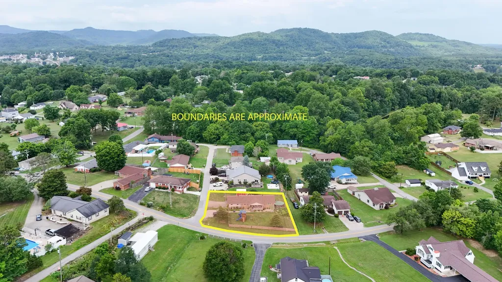 10 Joan Street Williamsburg KY 40769