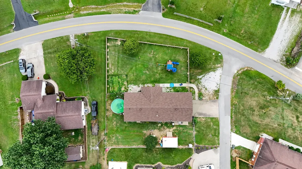 10 Joan Street Williamsburg KY 40769