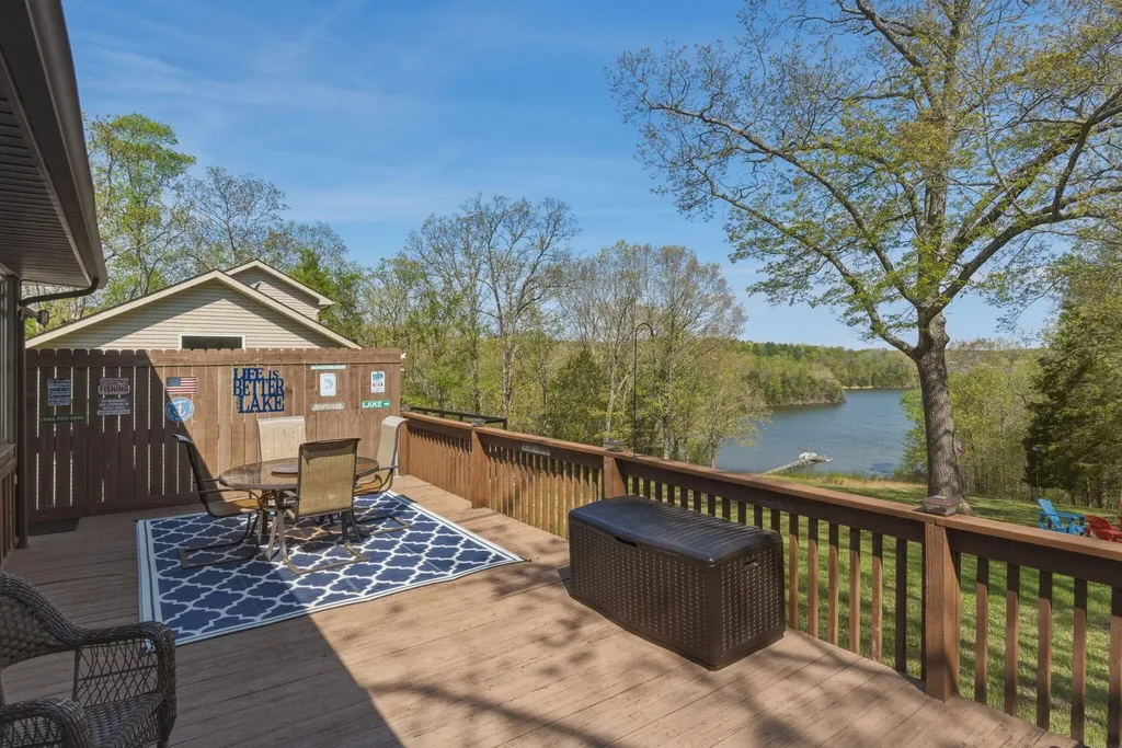 498 Paddle Lane New Concord KY 42076