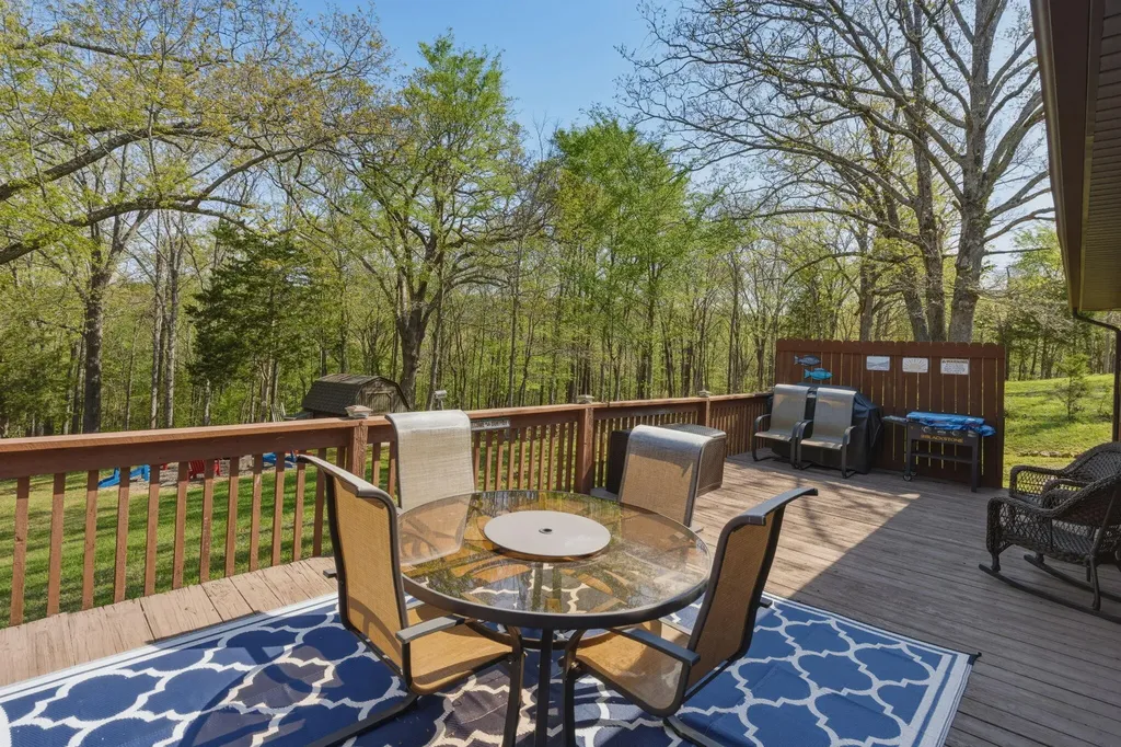 498 Paddle Lane New Concord KY 42076