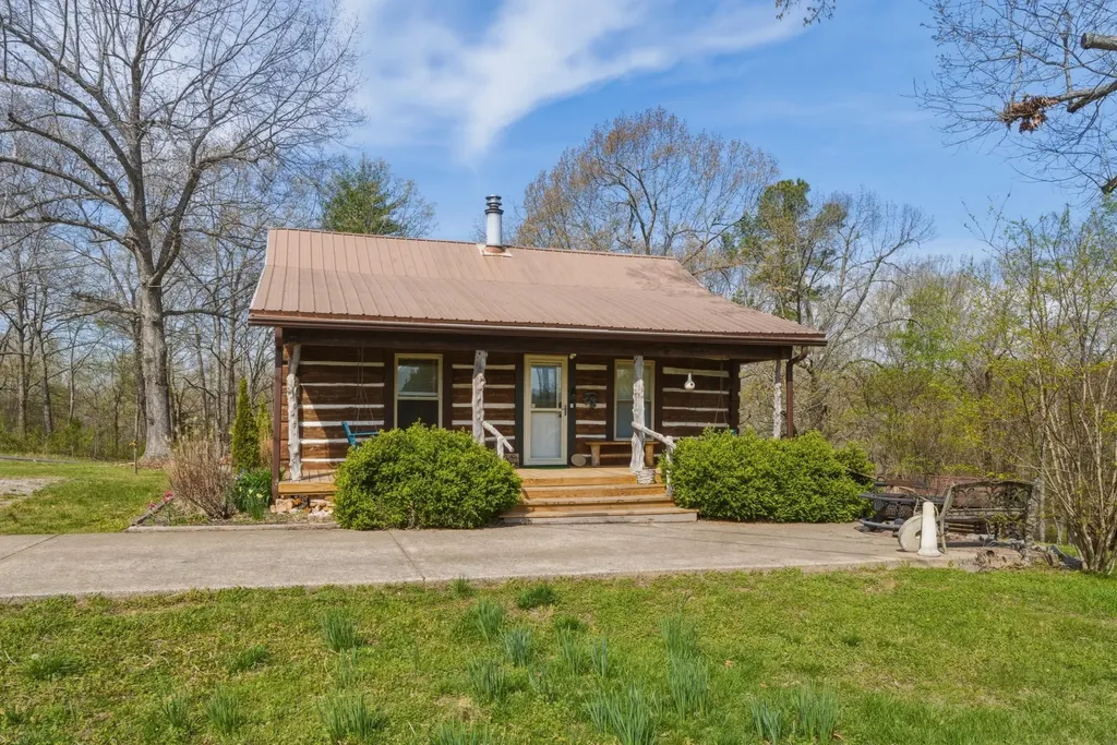 6672 Moors Camp Highway Gilbertsville KY 42044
