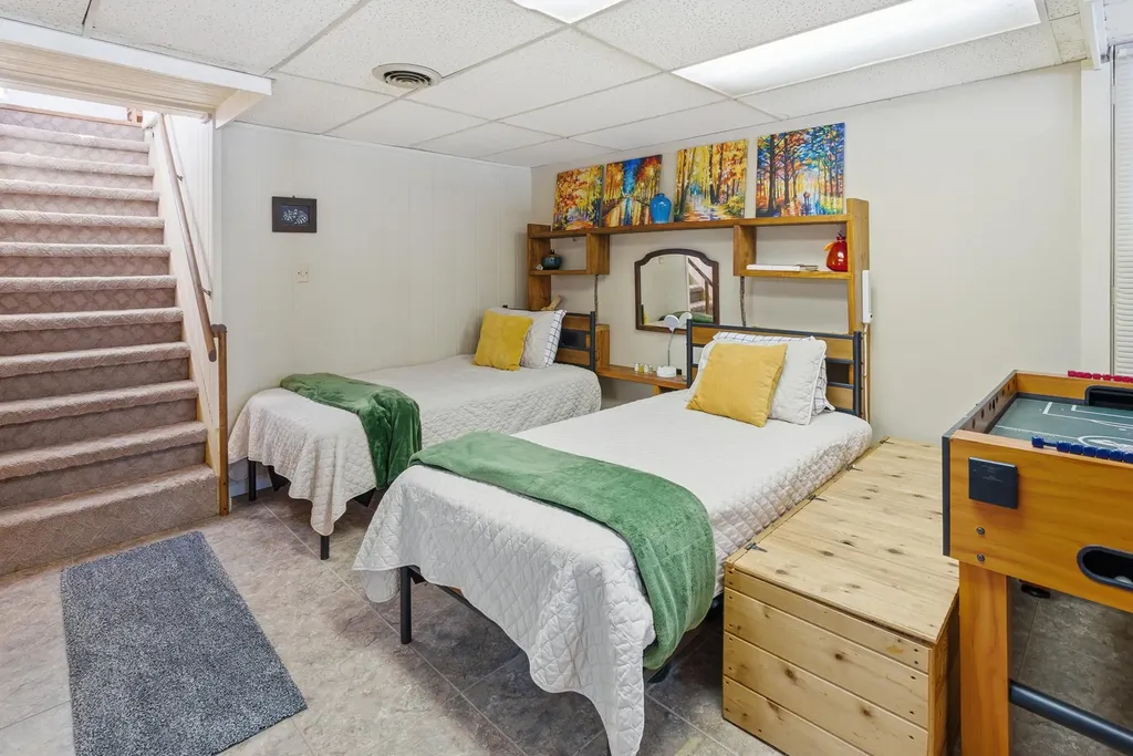 6672 Moors Camp Highway Gilbertsville KY 42044