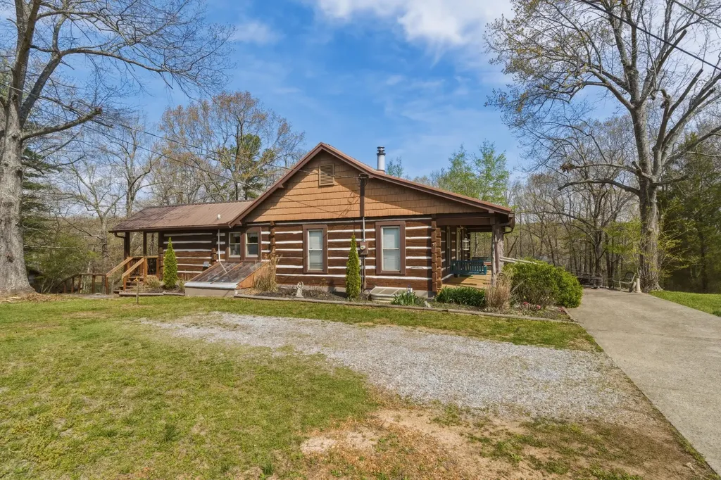 6672 Moors Camp Highway Gilbertsville KY 42044