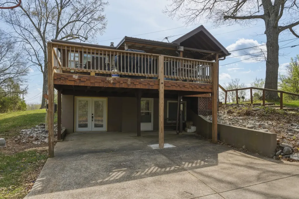 6672 Moors Camp Highway Gilbertsville KY 42044