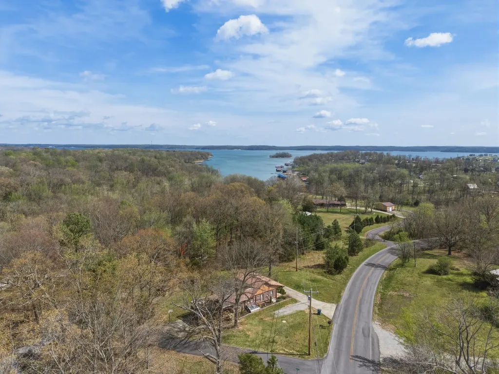 6672 Moors Camp Highway Gilbertsville KY 42044