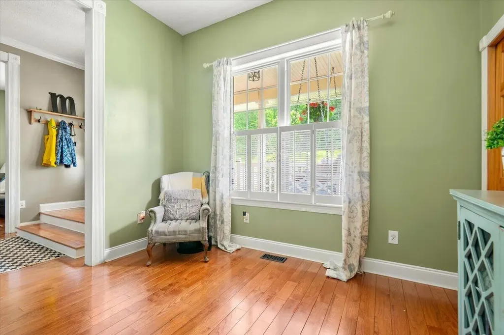 6985 Old Mountain Ash Pike Williamsburg KY 40769