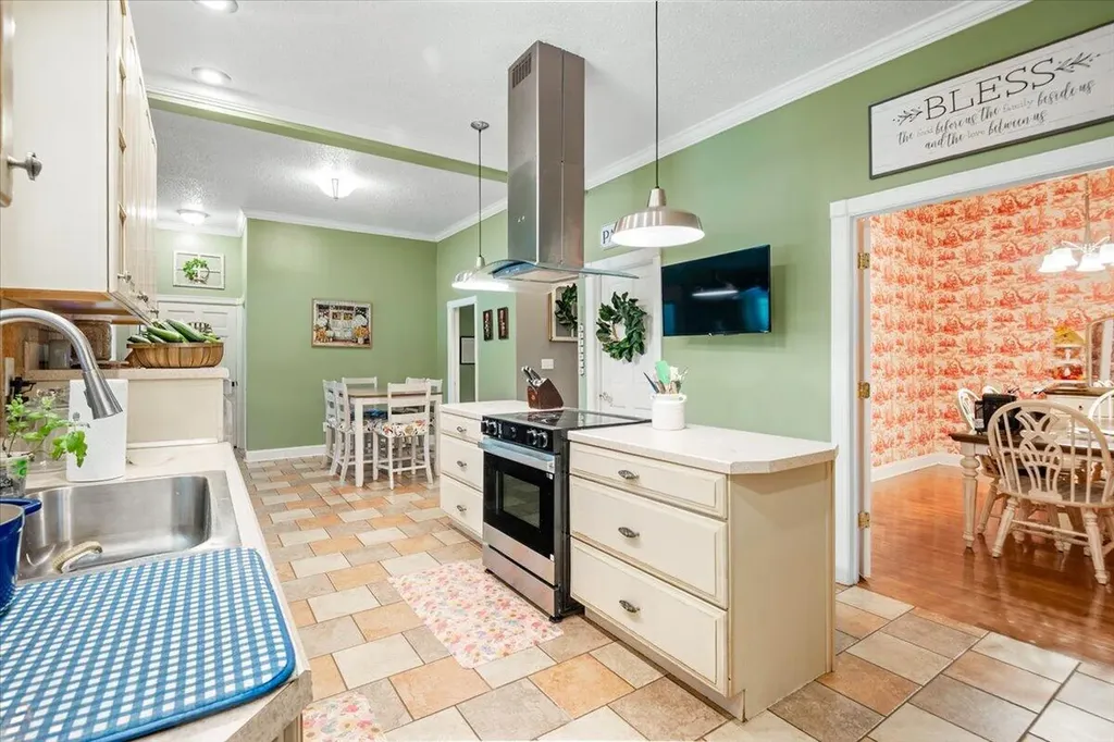 6985 Old Mountain Ash Pike Williamsburg KY 40769