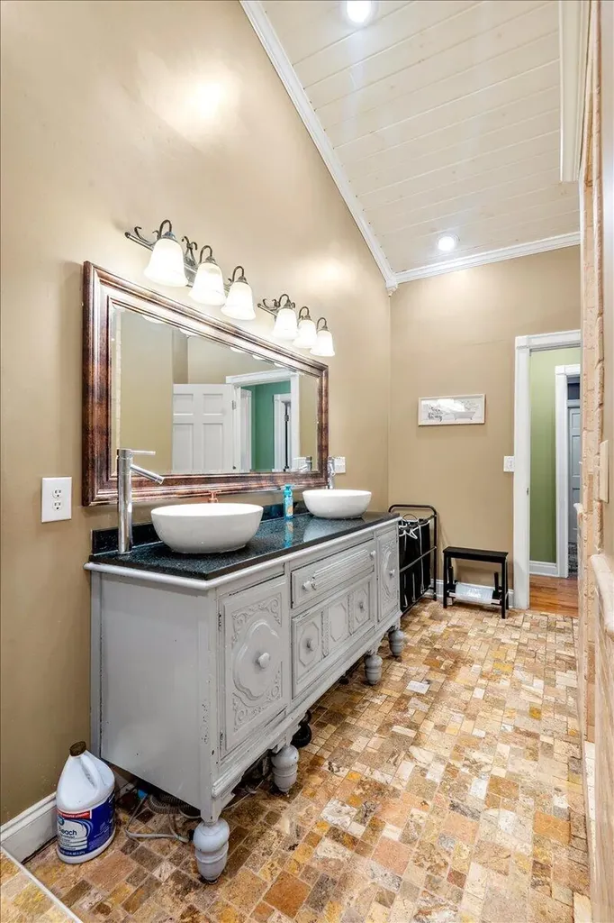 6985 Old Mountain Ash Pike Williamsburg KY 40769