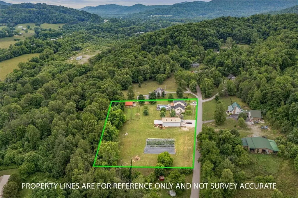6985 Old Mountain Ash Pike Williamsburg KY 40769