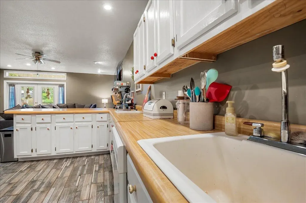 6985 Old Mountain Ash Pike Williamsburg KY 40769
