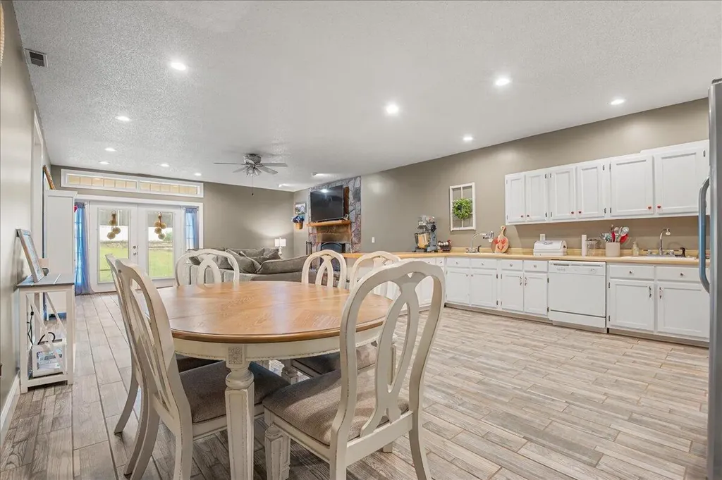 6985 Old Mountain Ash Pike Williamsburg KY 40769