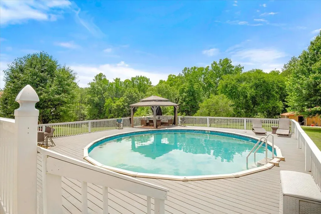 6985 Old Mountain Ash Pike Williamsburg KY 40769