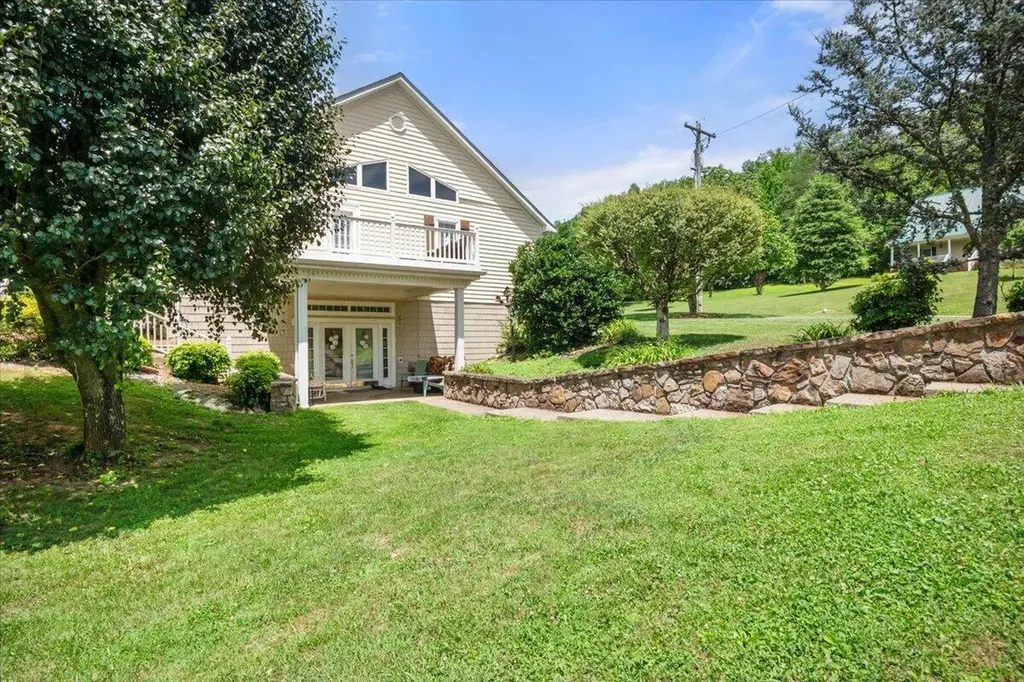6985 Old Mountain Ash Pike Williamsburg KY 40769