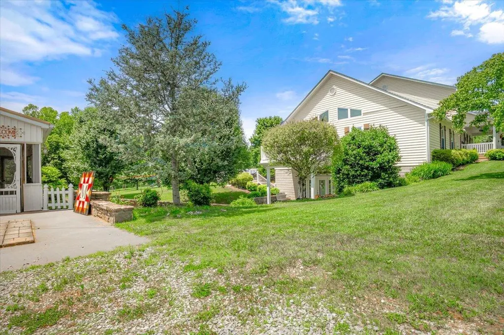 6985 Old Mountain Ash Pike Williamsburg KY 40769