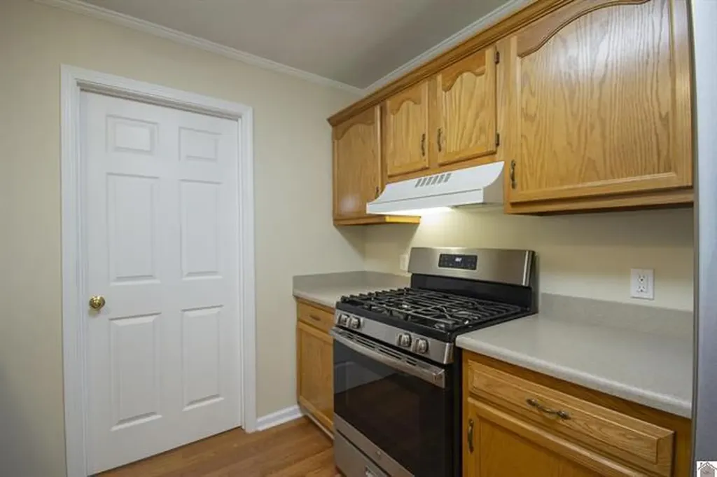 5073 Hill Terrace Paducah KY 42001