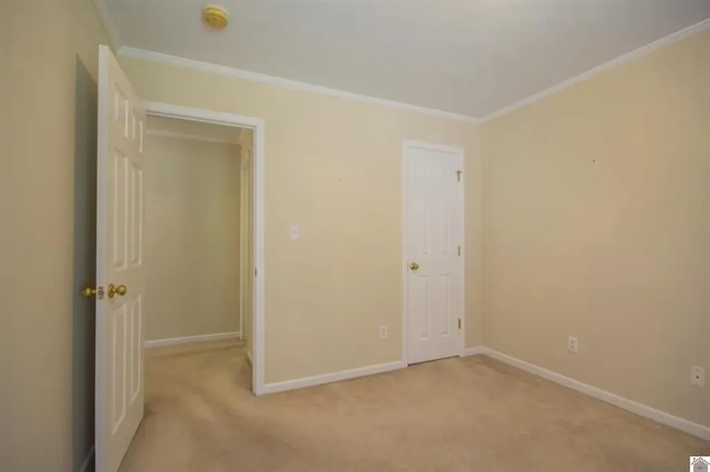 5073 Hill Terrace Paducah KY 42001