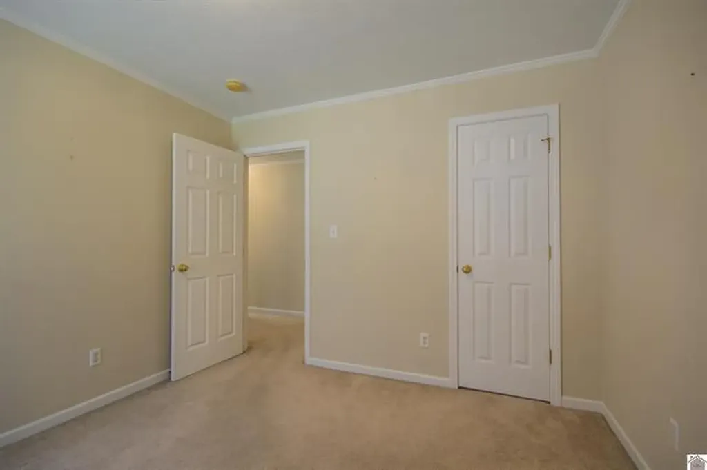 5073 Hill Terrace Paducah KY 42001