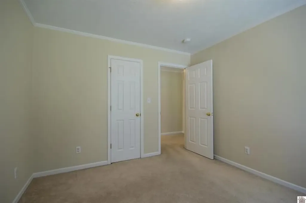 5073 Hill Terrace Paducah KY 42001