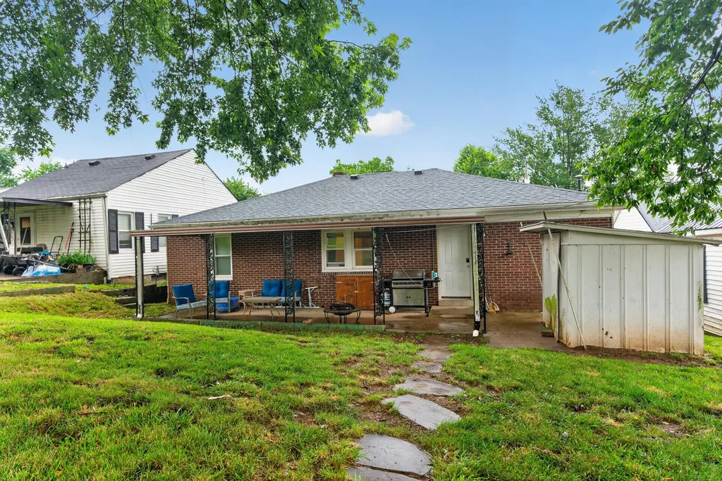 114 Estill Street Mt Sterling KY 40353