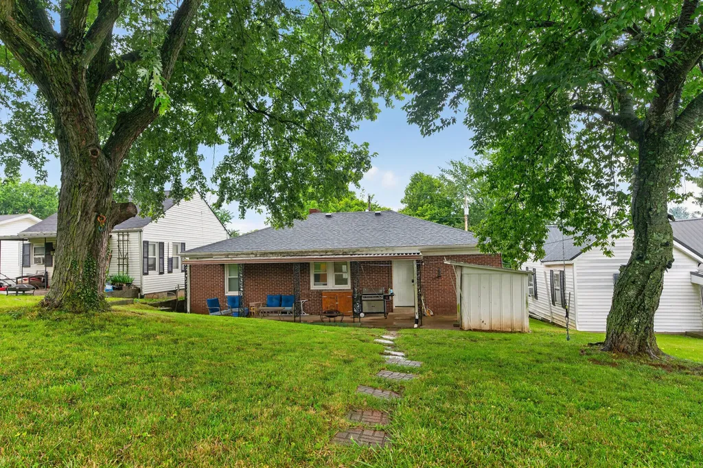 114 Estill Street Mt Sterling KY 40353