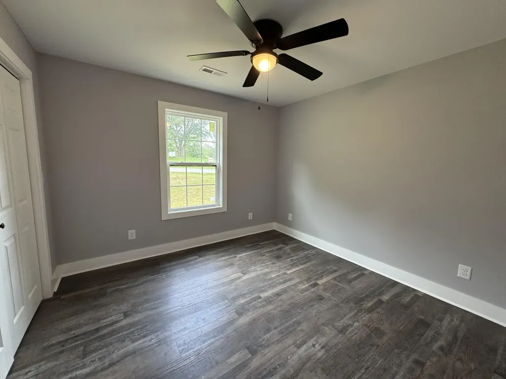 296 Hillview Drive Cadiz KY 42211