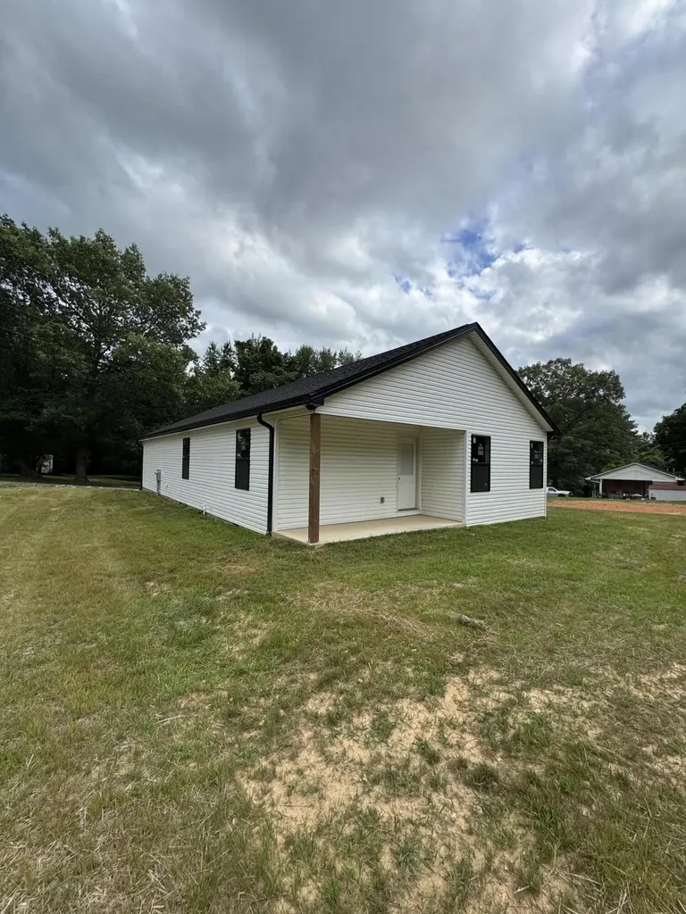 296 Hillview Drive Cadiz KY 42211
