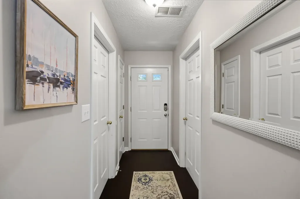 1945 Dark Tower Road Lexington KY 40511