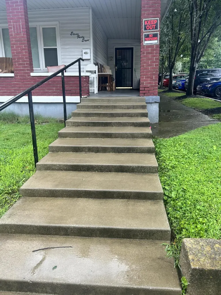 1138 Reutlinger Avenue Louisville KY 40204