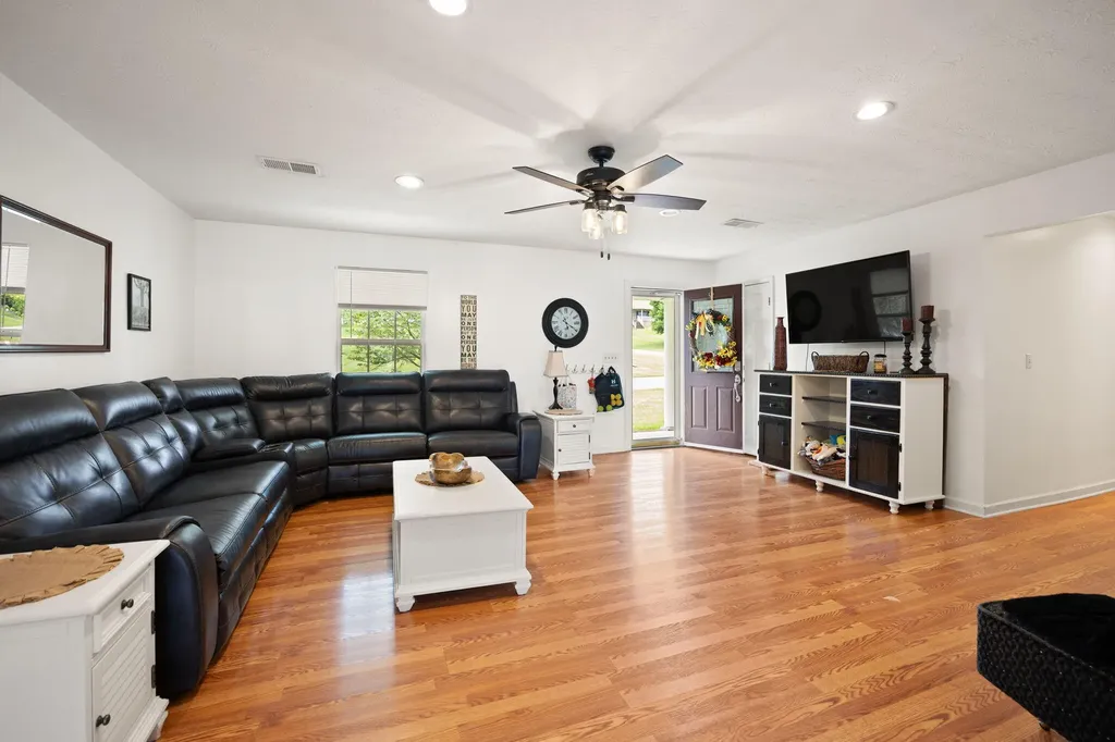 389 Park Lane Science Hill KY 42553