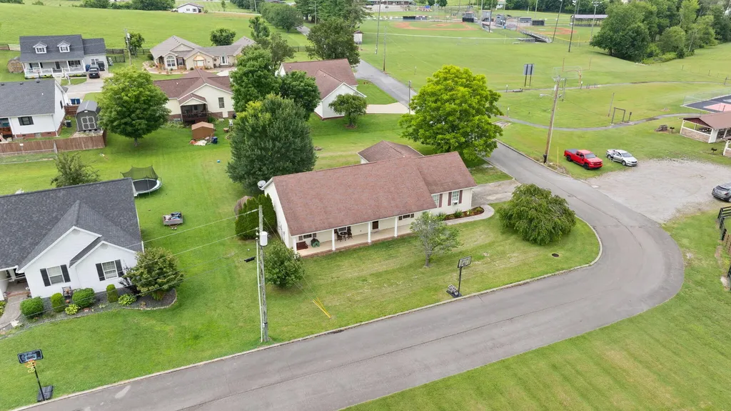 389 Park Lane Science Hill KY 42553