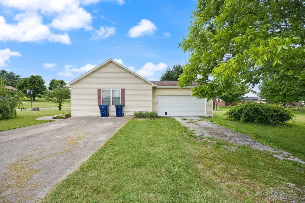 389 Park Lane Science Hill KY 42553